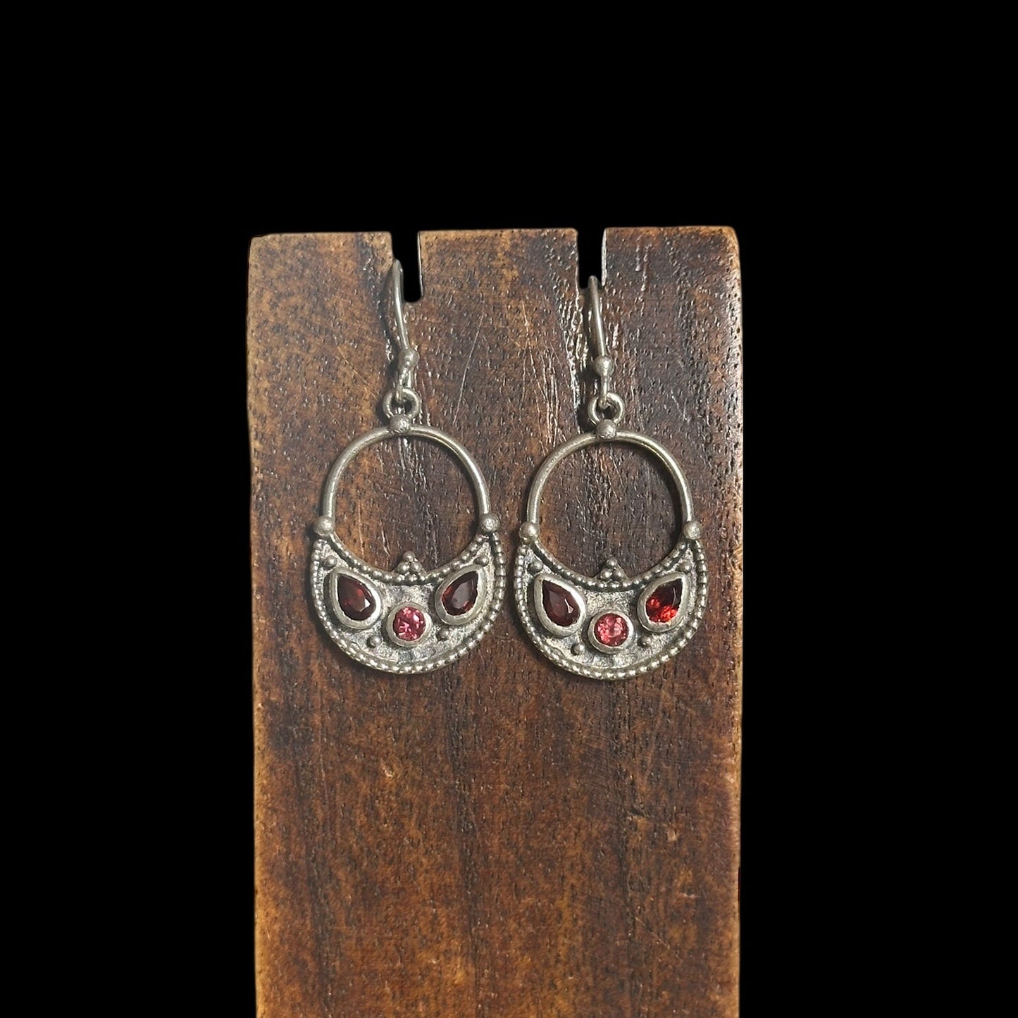 Amara Garnet Earrings
