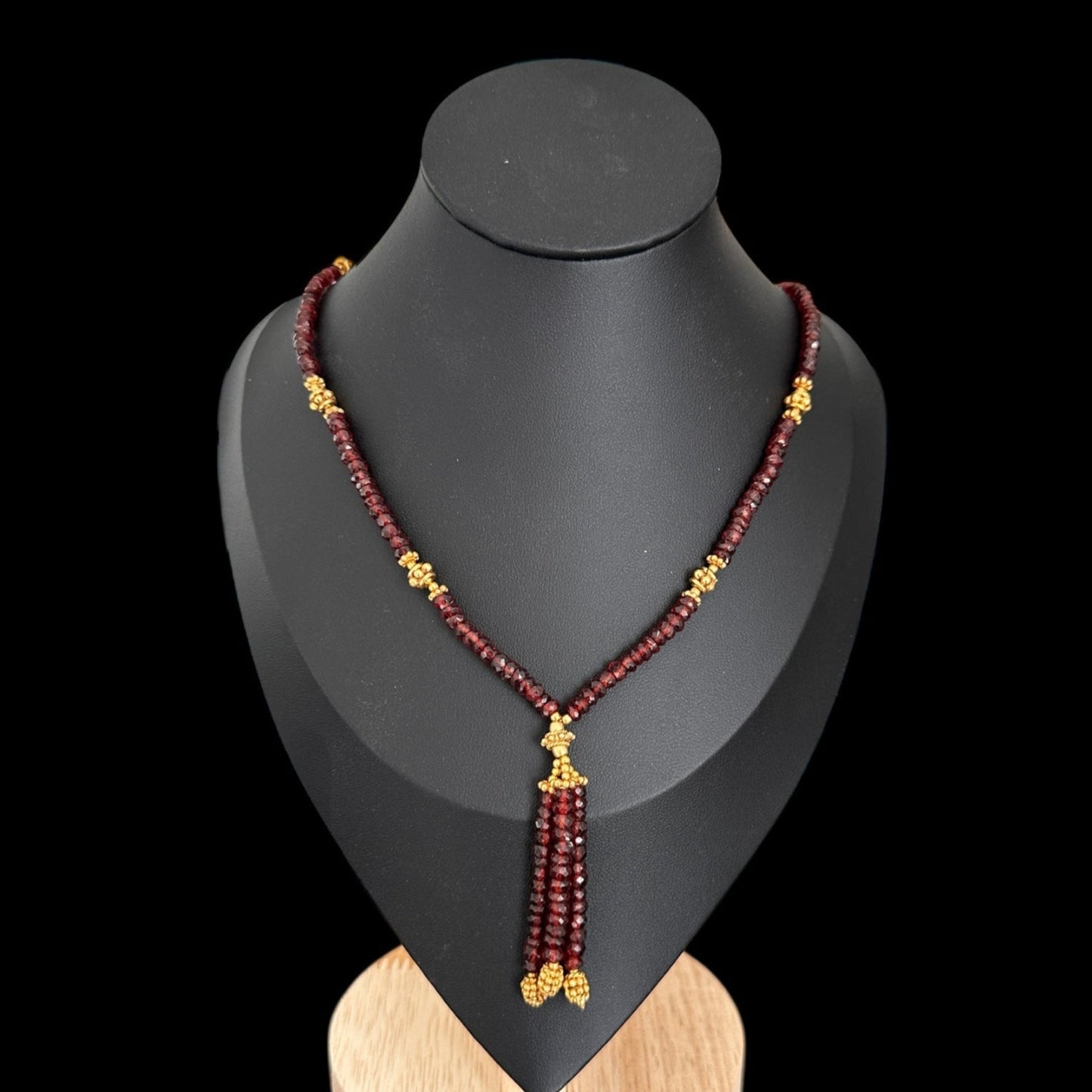 Collar Mala Piedras