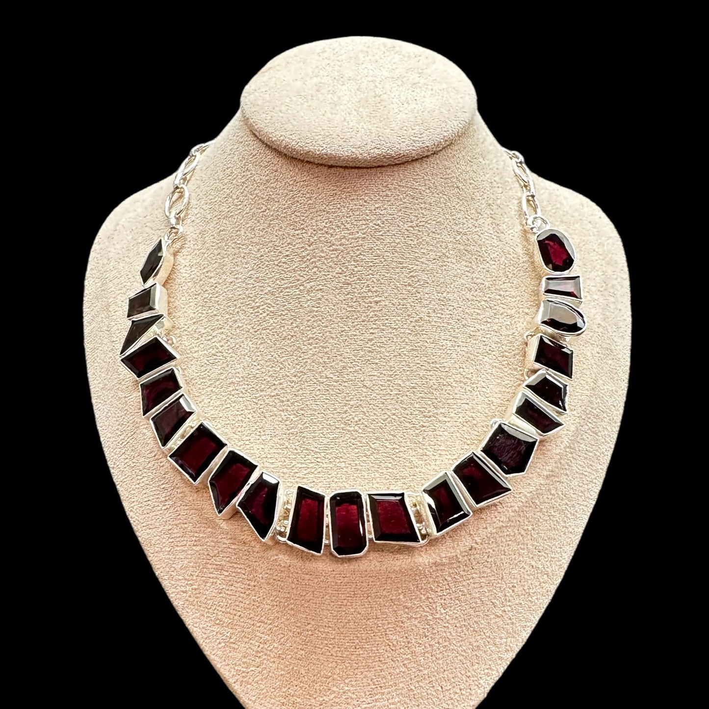 Collar "Queen" Granates