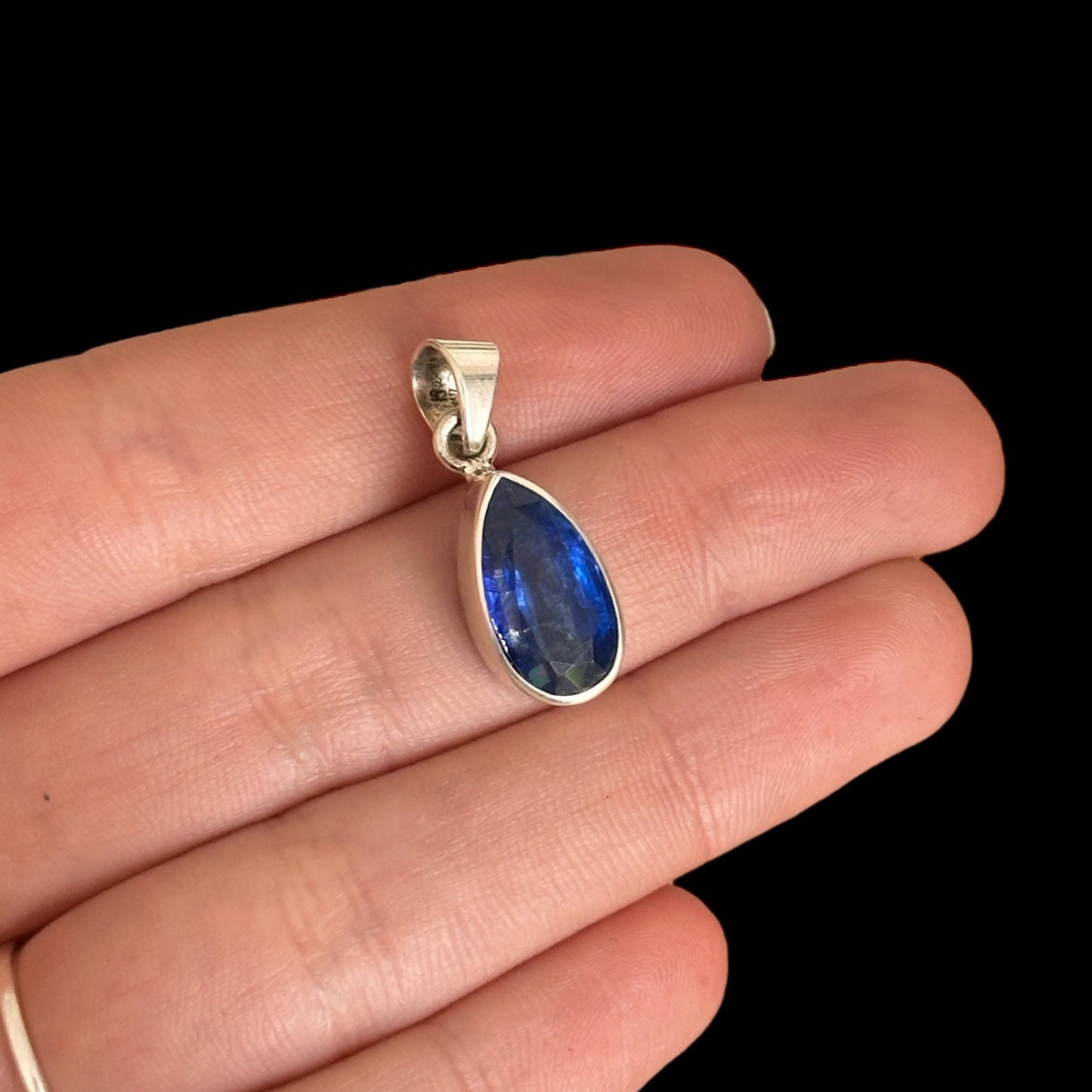 Colgante Kyanite A++