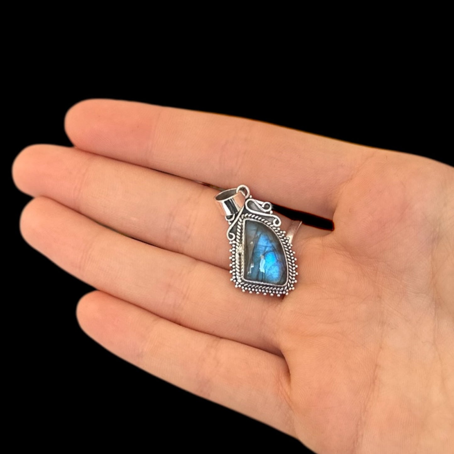 Colgante "Chand" Labradorite 2