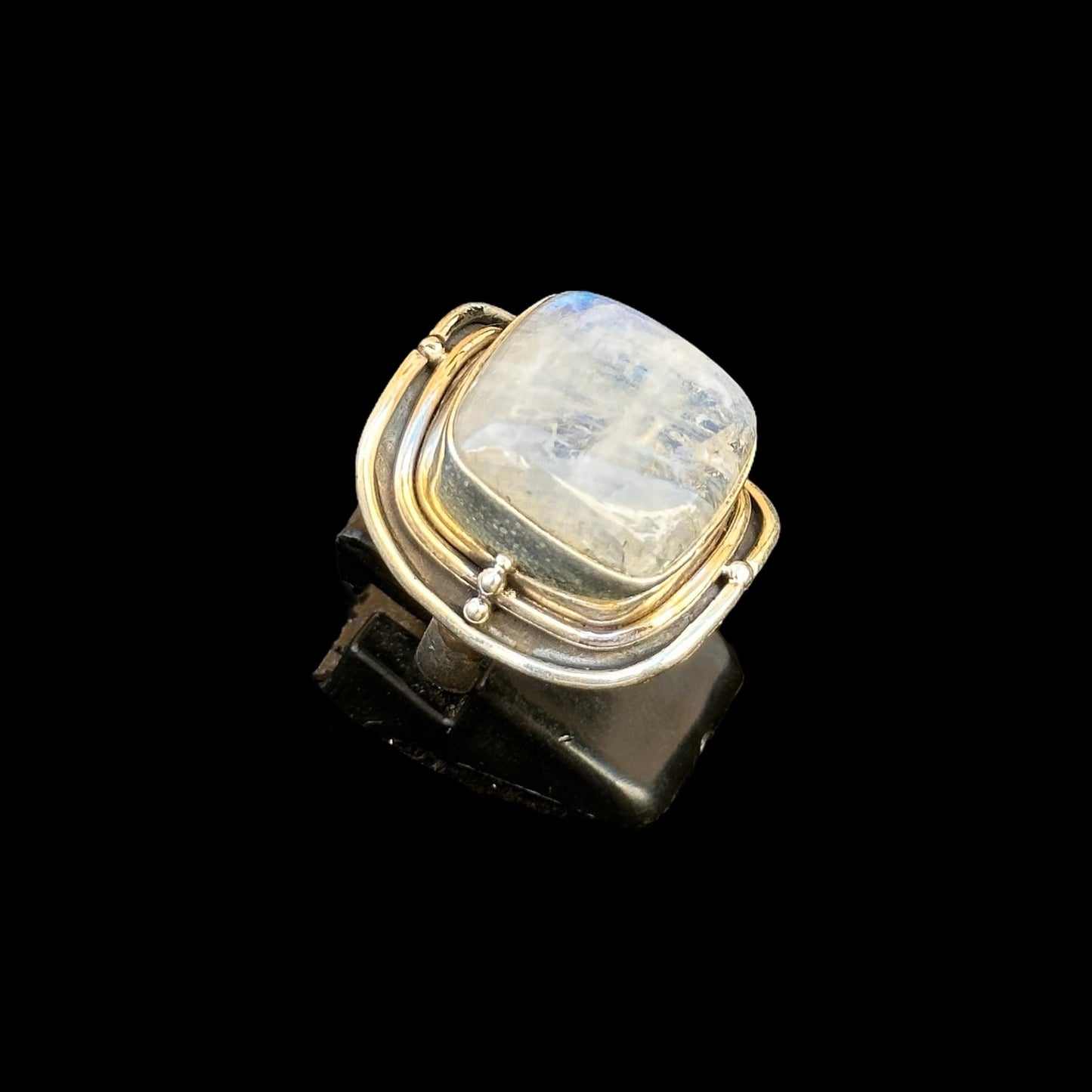 Anillo Moonstone Cuadrado
