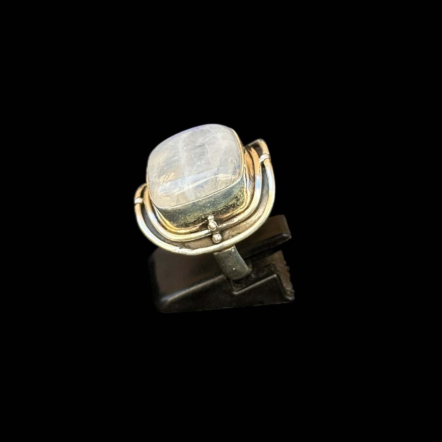 Anillo Moonstone Cuadrado