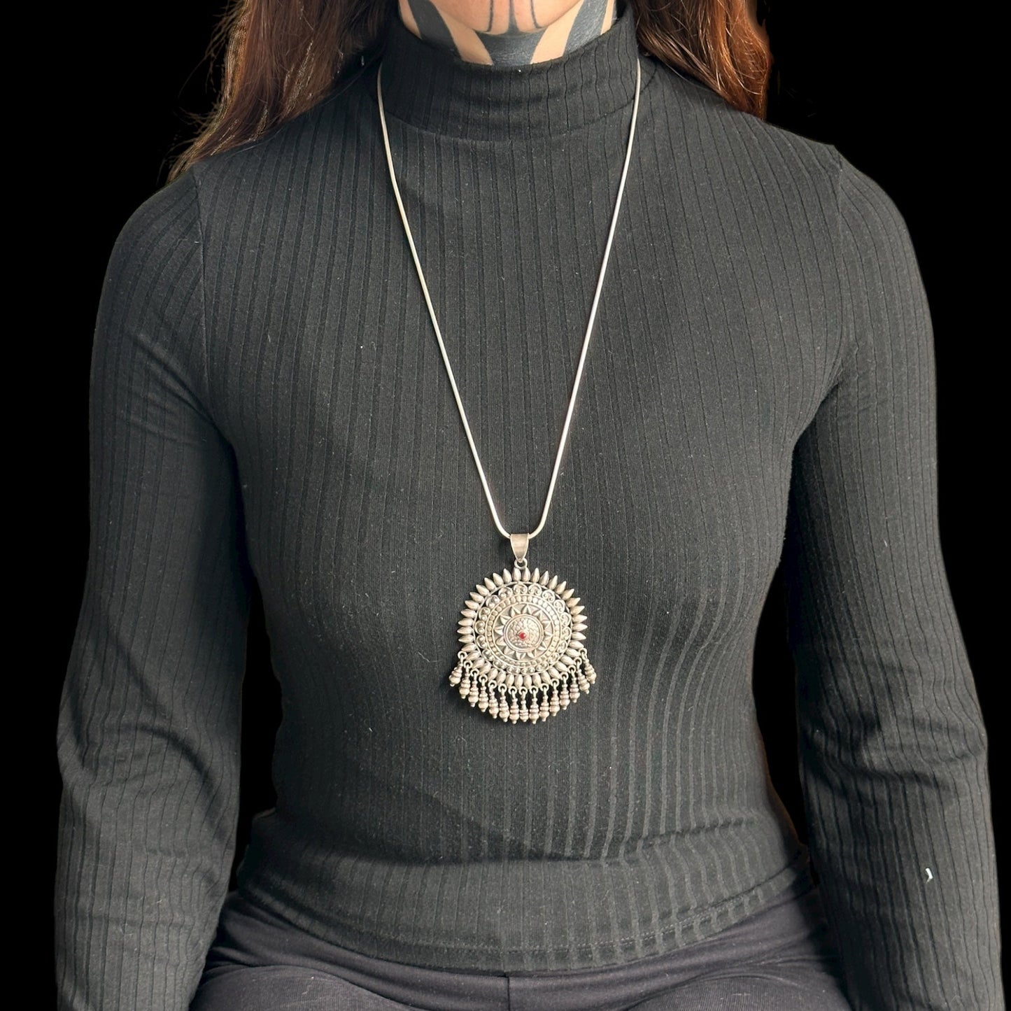 Colgante Surya Mandala (सूर्य मण्डल)