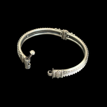 Armband "Rakṣā" (रक्षा)