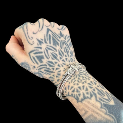 Armband "Rakṣā" (रक्षा)