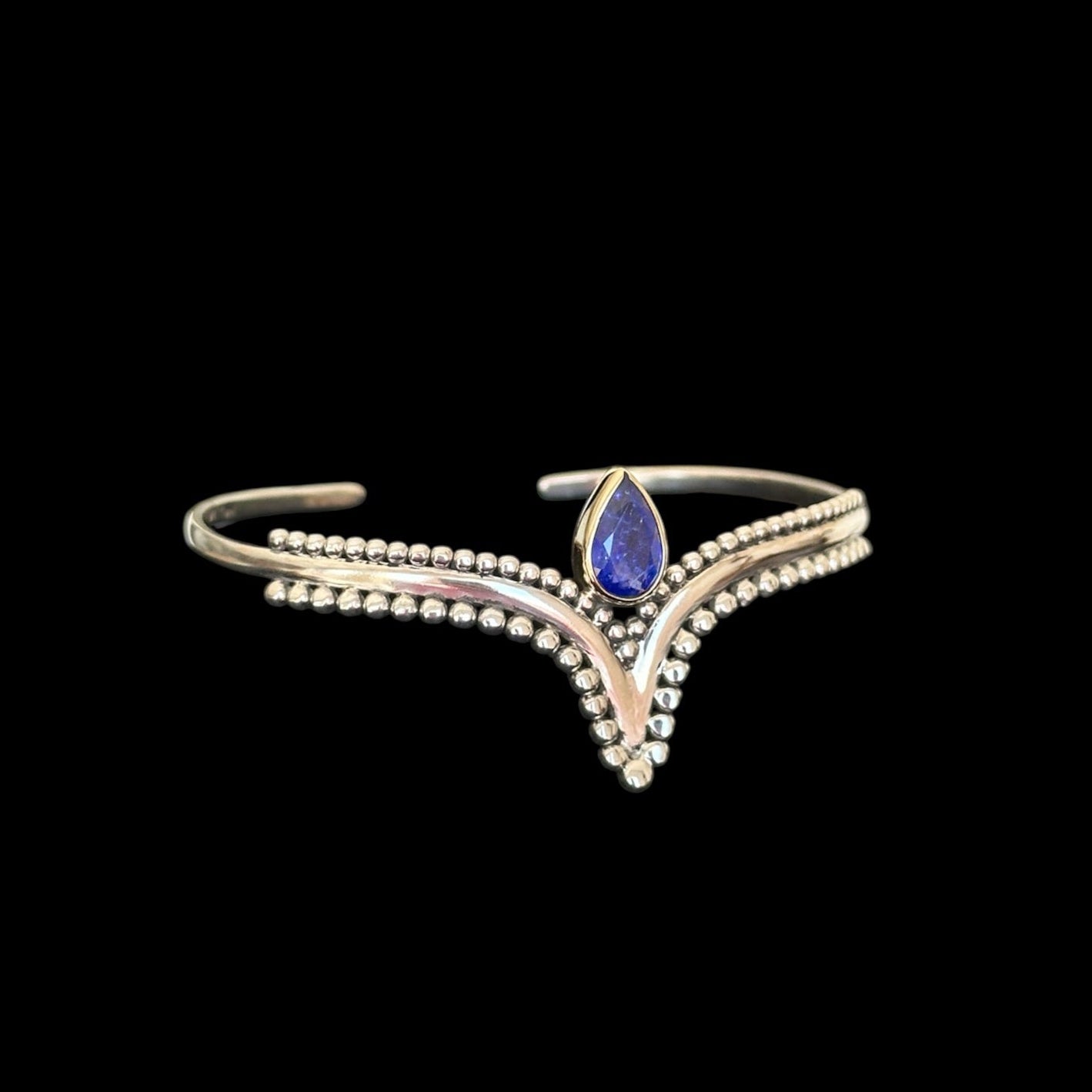 Armband „Arunya“ (अरुण्या) · Tansanit