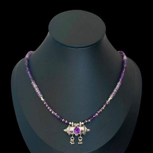 Mantra Box Halskette (मन्त्रपेटिका) Amethyst 1.