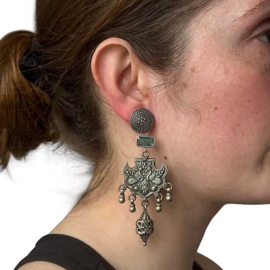 Ohrringe „Mayūrābhā“ (मयूराभा)